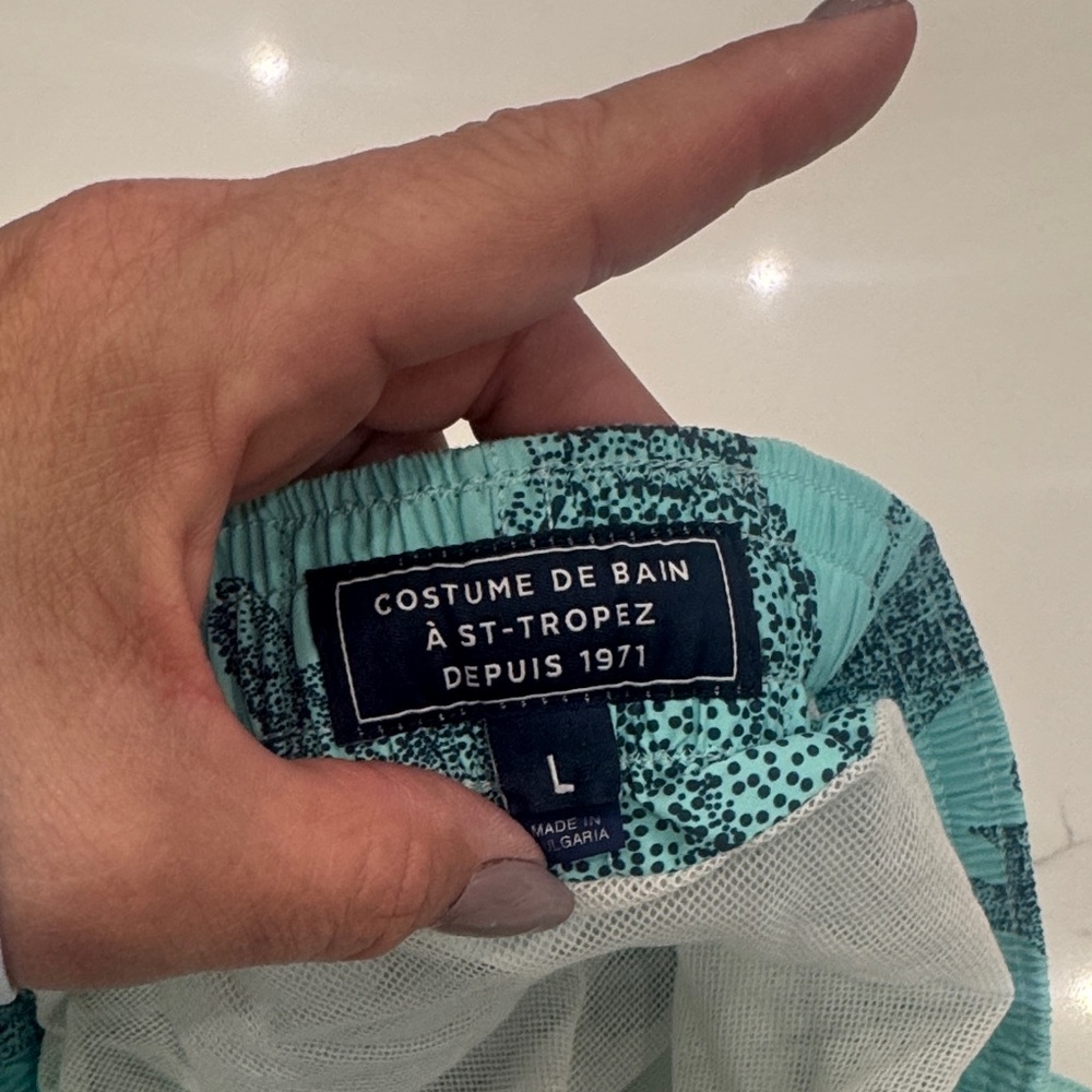 Vilebrequin Aqua Swim Shorts with Turtle Print - Picture 5 of 5